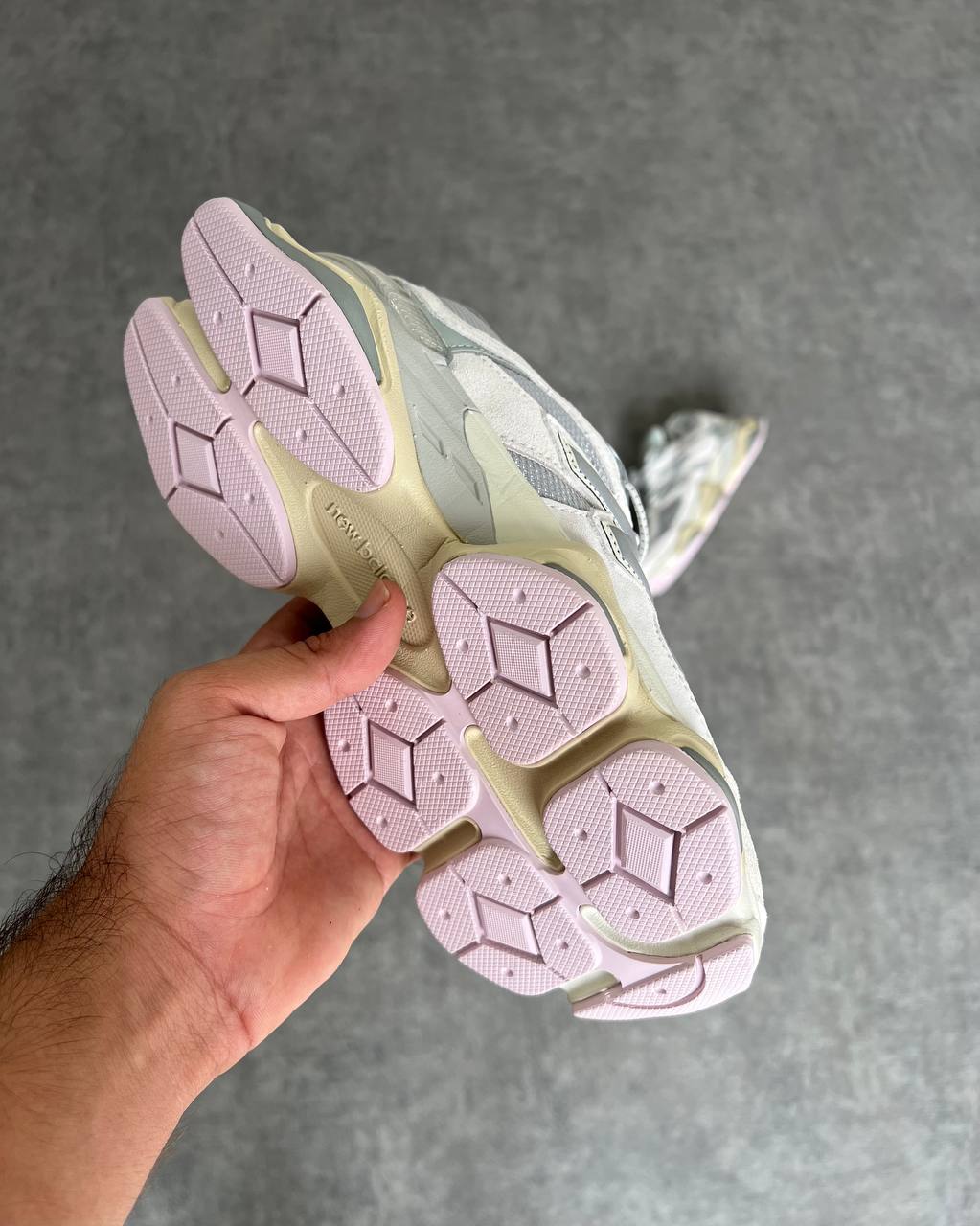 New Balance 9060 Grey Lilac