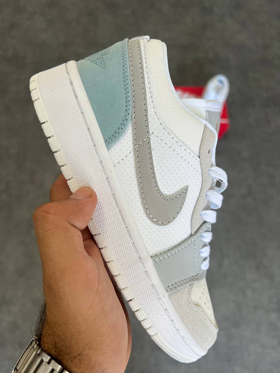 Jordan 1 Low Paris