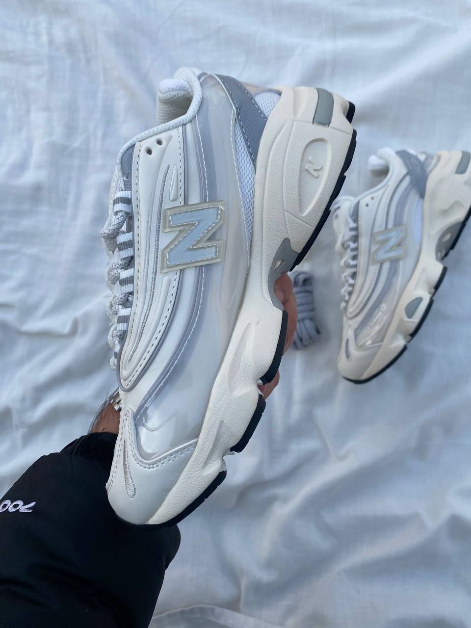 New Balance 1000 Crème